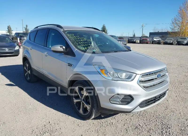 2017 Ford ESCAPE photo