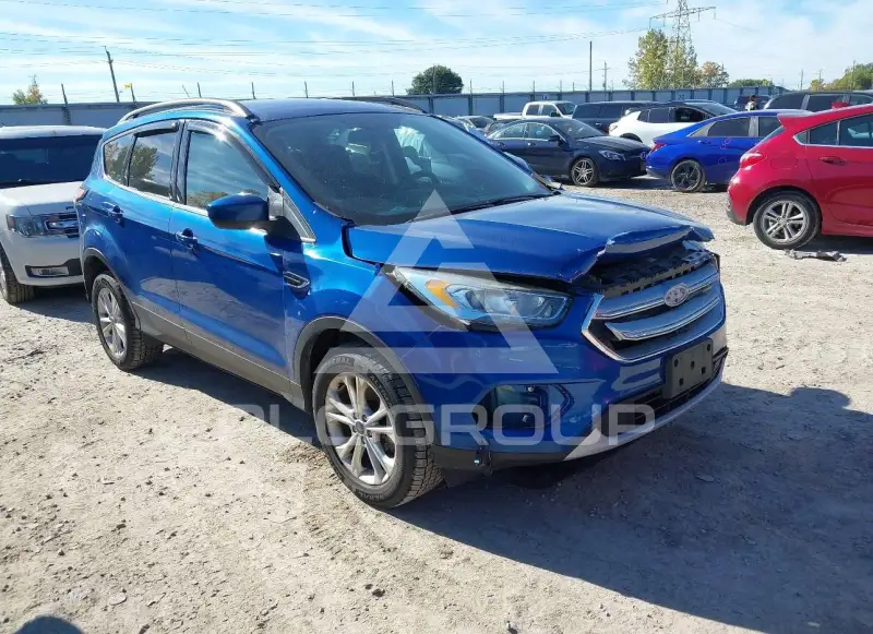 2017 Ford ESCAPE photo