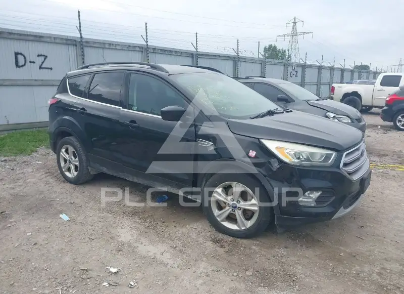 2017 Ford ESCAPE photo