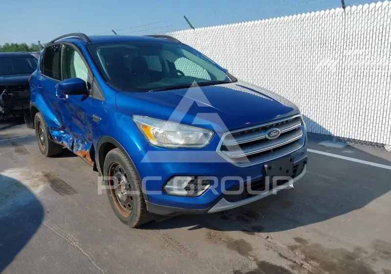 2017 Ford ESCAPE photo