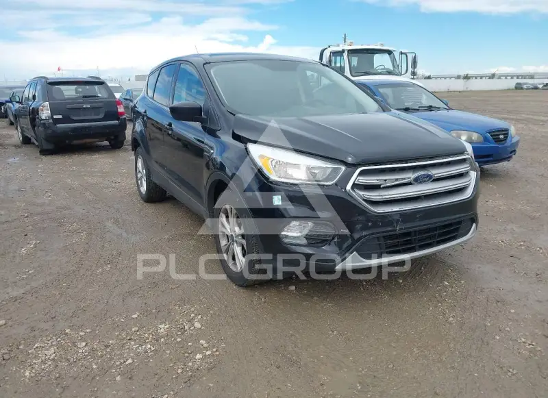 2017 Ford ESCAPE photo
