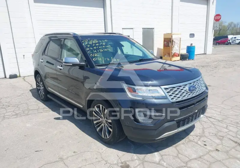 2017 Ford EXPLORER photo