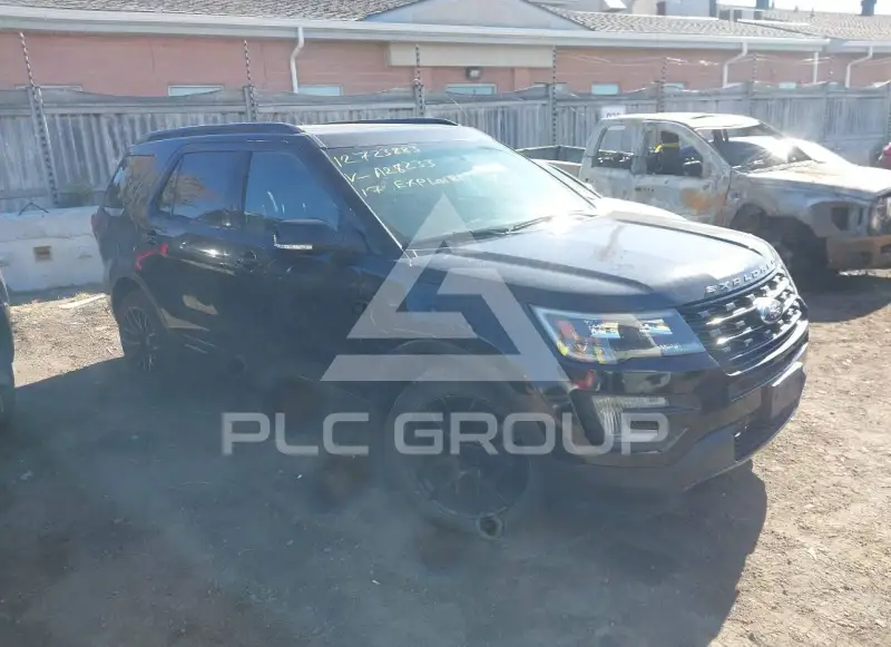 2017 Ford EXPLORER photo