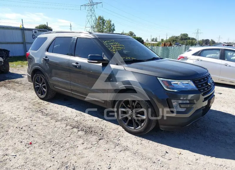 2017 Ford EXPLORER photo