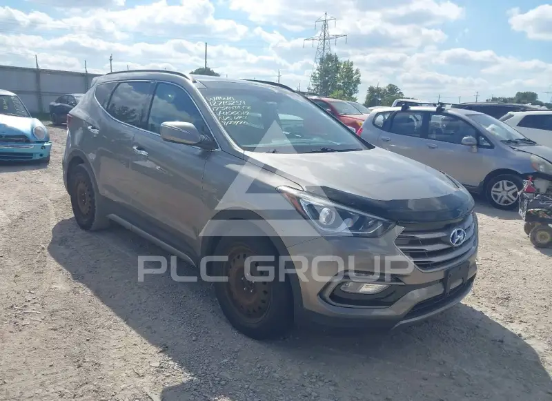 2017 Hyundai Santa Fe photo