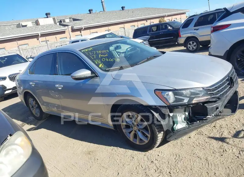 2017 Volkswagen PASSAT фото