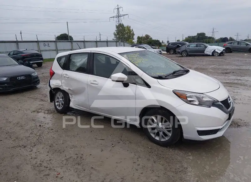 2018 Nissan VERSA фото