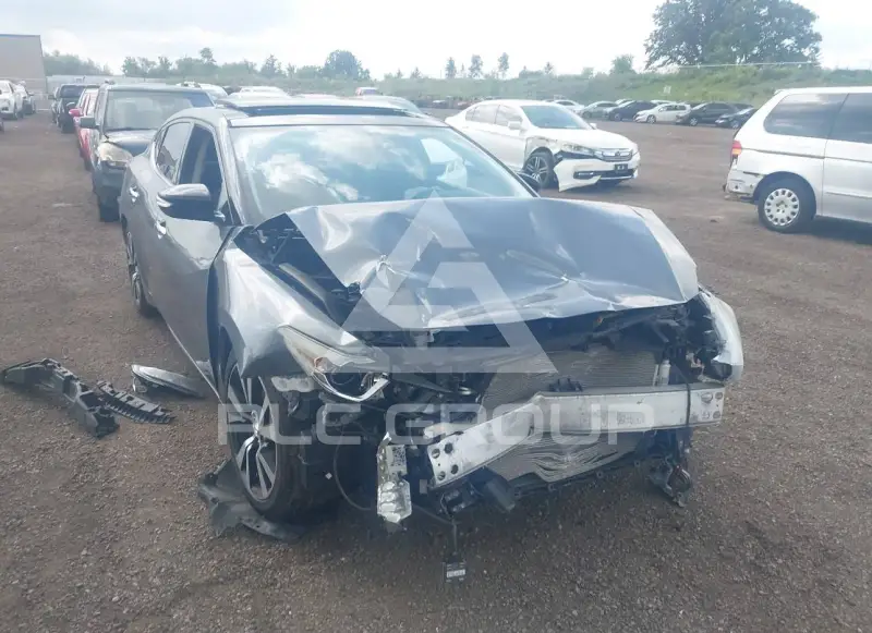 2018 Nissan MAXIMA photo