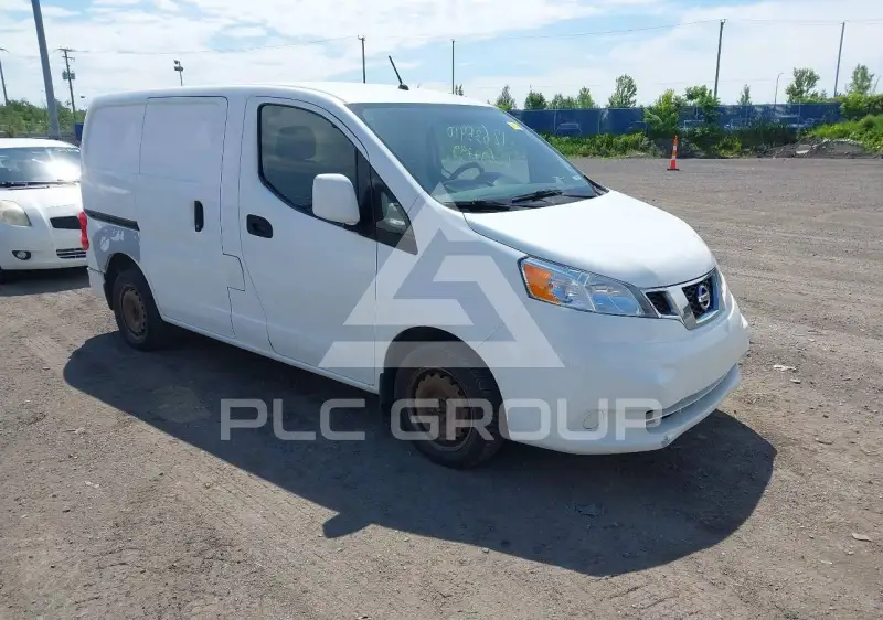 2018 Nissan NV 200 photo