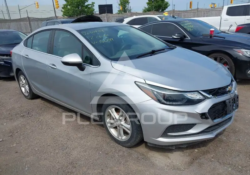 2018 Chevrolet CRUZE photo