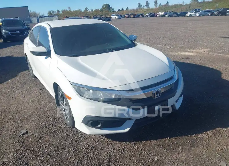 2018 Honda CIVIC фото