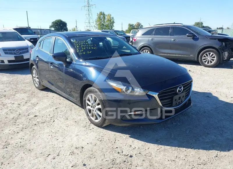 2018 Mazda Mazda3 фото