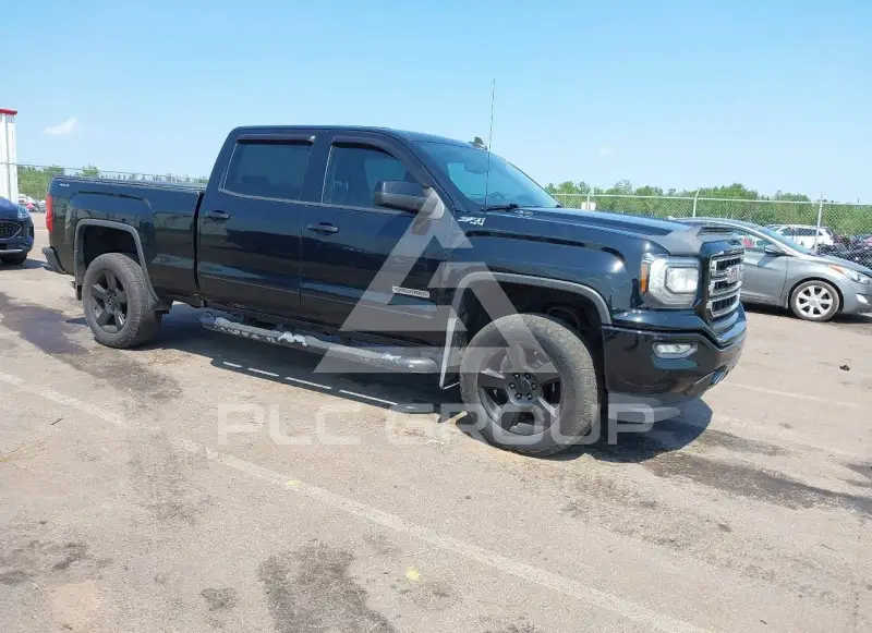 2018 GMC Sierra photo