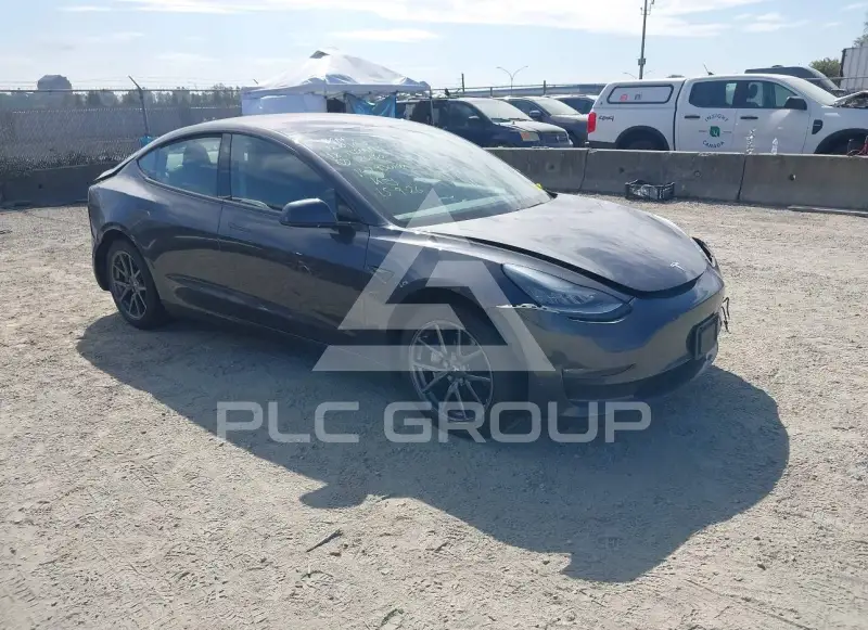 2018 Tesla Model 3 фото