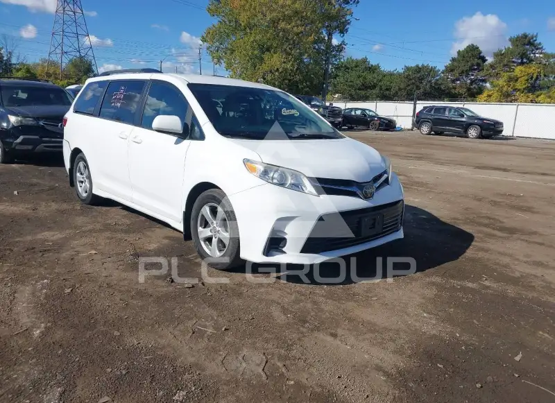 2018 Toyota SIENNA фото