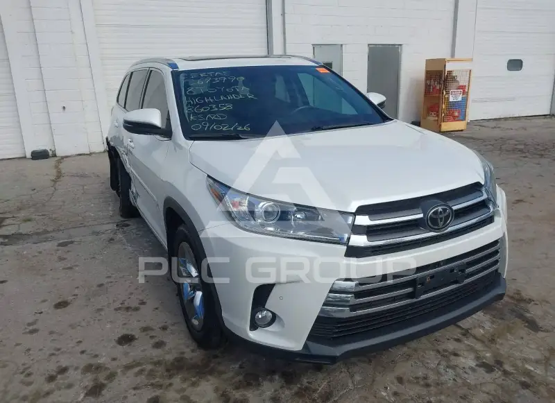 2018 Toyota Highlander фото