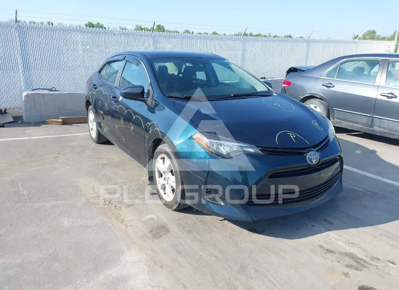 2018 Toyota COROLLA фото