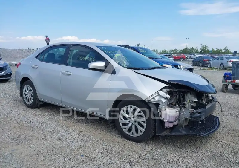 2018 Toyota COROLLA фото