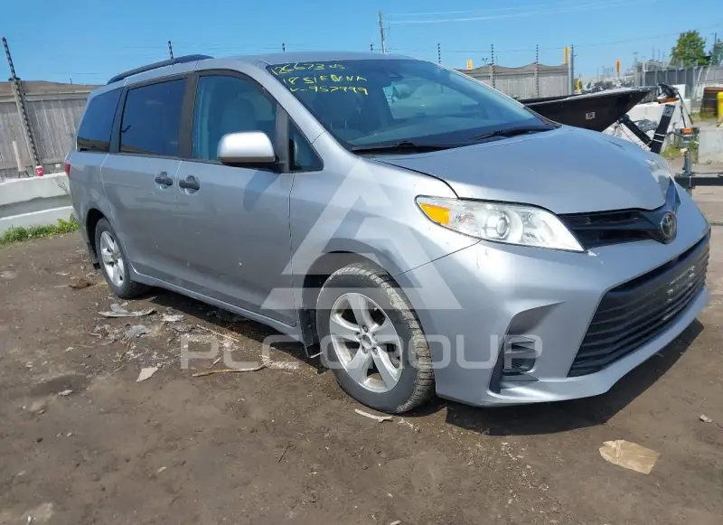 2018 Toyota SIENNA фото