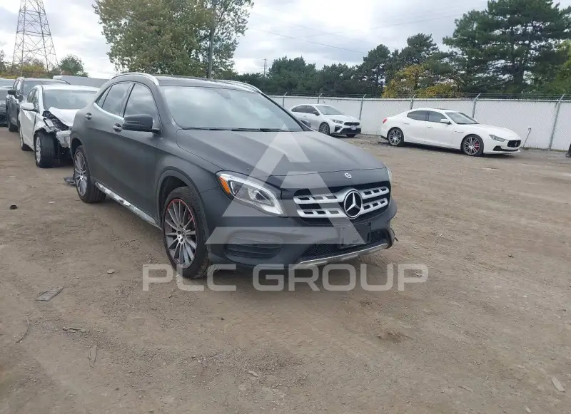 2018 Mercedes Benz GLA 250 photo