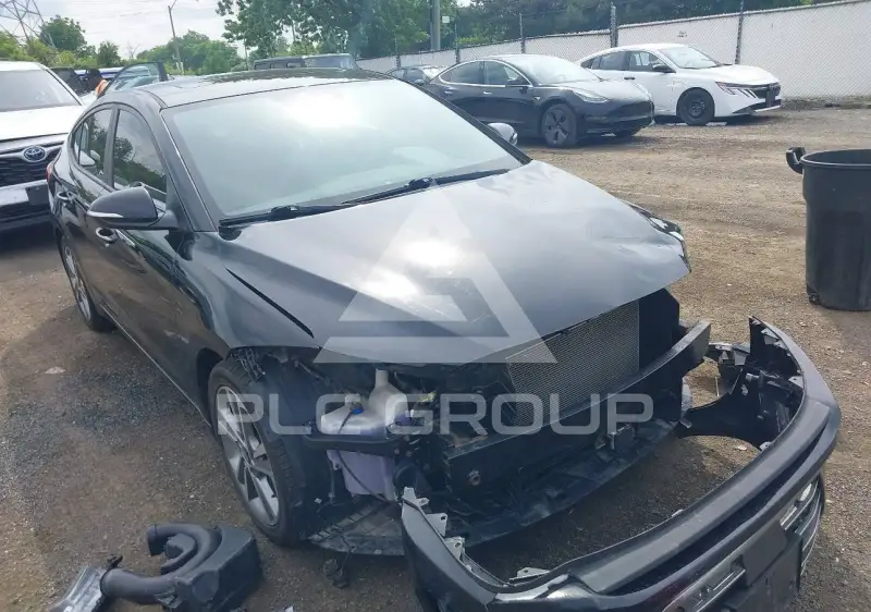 2018 Hyundai Elantra фото