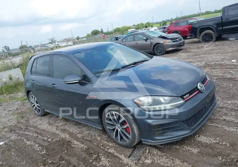 2018 Volkswagen GOLF photo