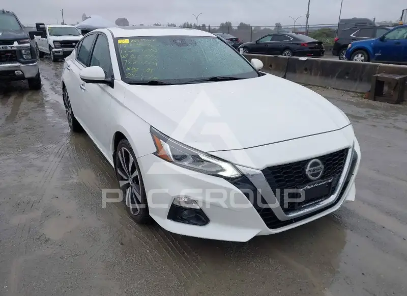 2019 Nissan ALTIMA photo