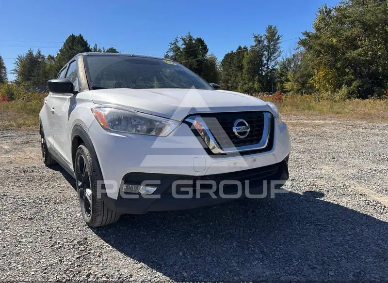 2019 Nissan KICKS photo