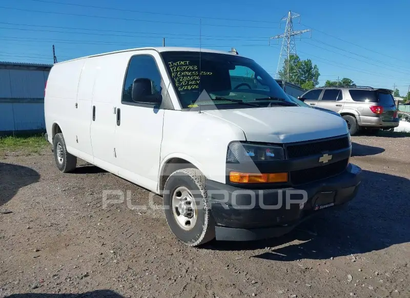 2019 Chevrolet Express photo