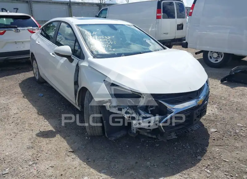 2019 Chevrolet Cruze photo