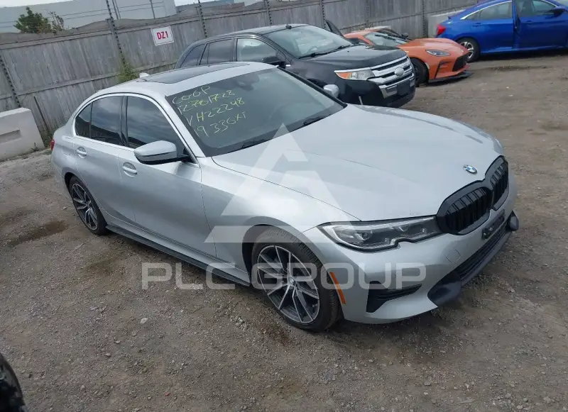 2019 BMW 330 photo