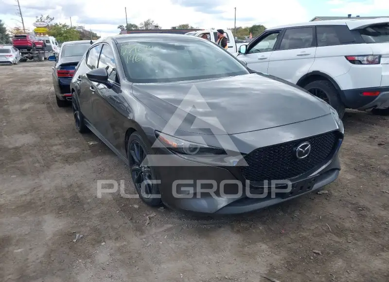 2019 Mazda 3 photo