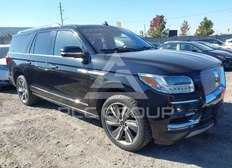 2019 Lincoln NAVIGATOR photo