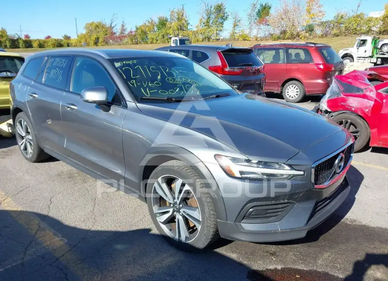 2019 Volvo V60 фото