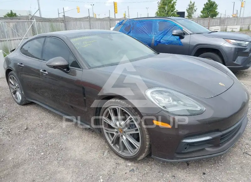 2019 Porsche Panamera photo