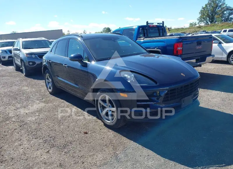 2019 Porsche MACAN photo