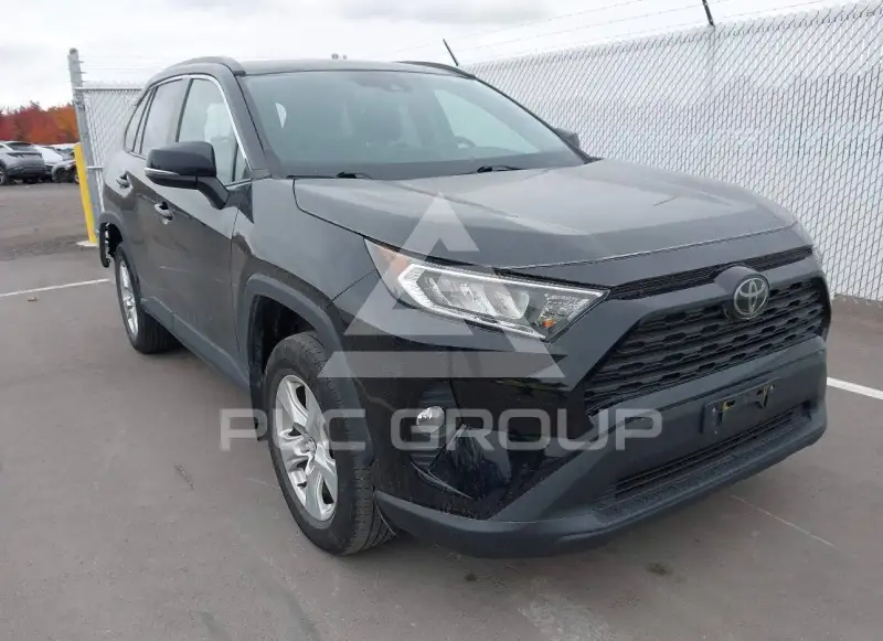 2019 Toyota RAV4 photo