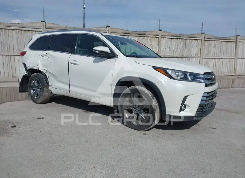 2019 Toyota Highlander photo