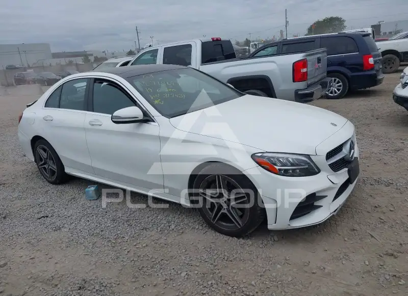 2019 Mercedes Benz C 300 фото