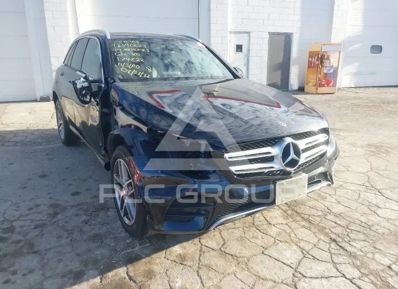 2019 Mercedes Benz Glc 300 фото