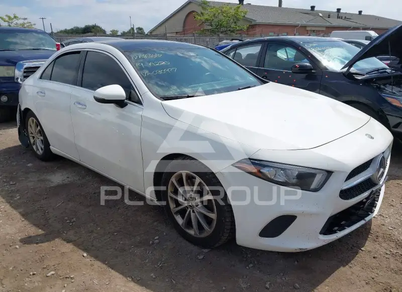 2019 Mercedes Benz A 220 photo