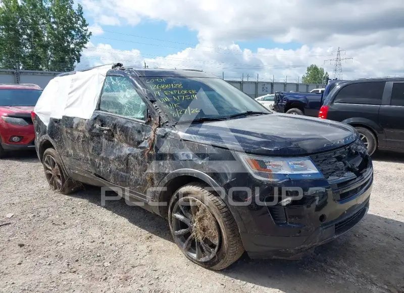 2019 Ford EXPLORER photo