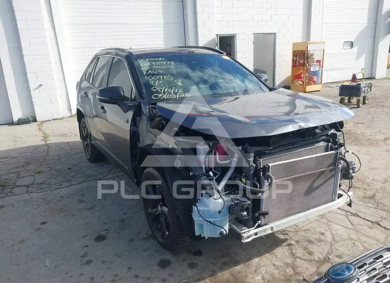 2020 Toyota RAV4 photo