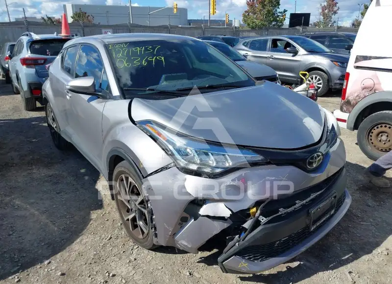 2020 Toyota C-HR photo