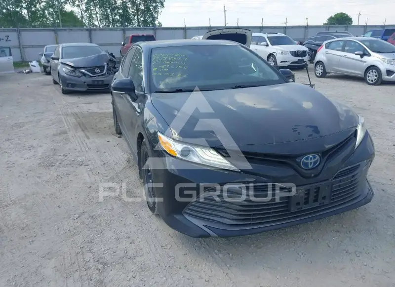 2020 Toyota CAMRY photo