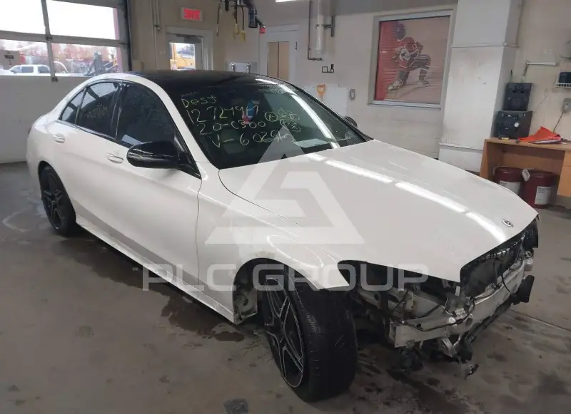 2020 Mercedes Benz C 300 фото