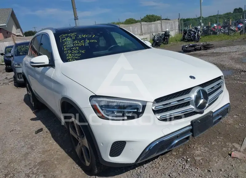 2020 Mercedes Benz Glc 300 фото