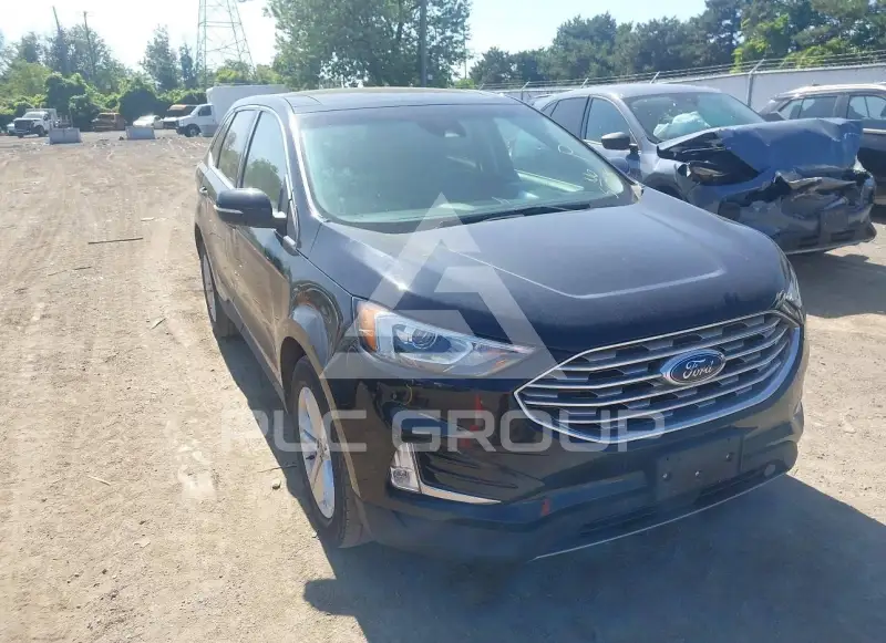 2020 Ford EDGE photo