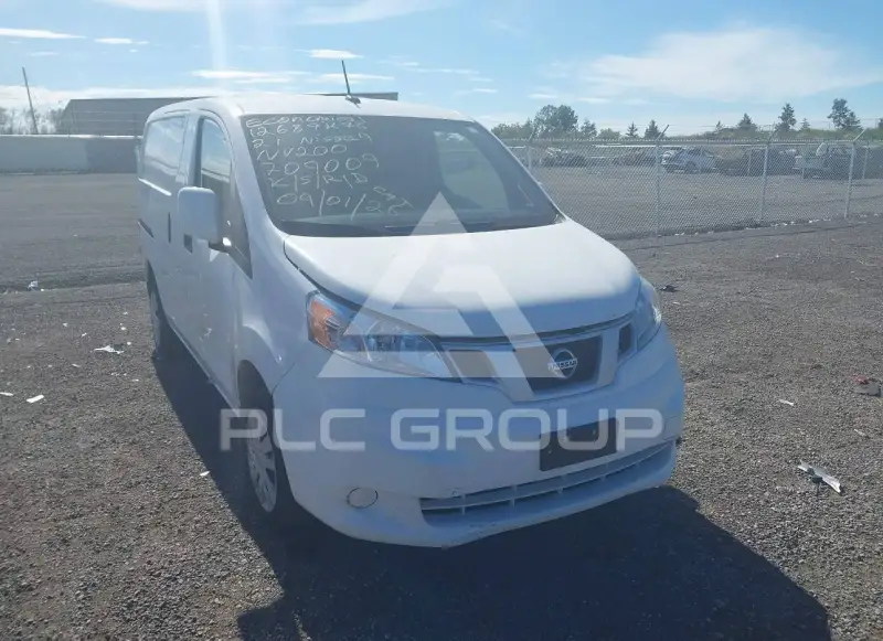 2021 Nissan NV 200 фото