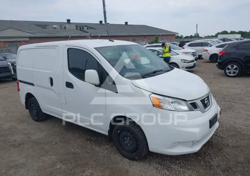 2021 Nissan NV 200 фото